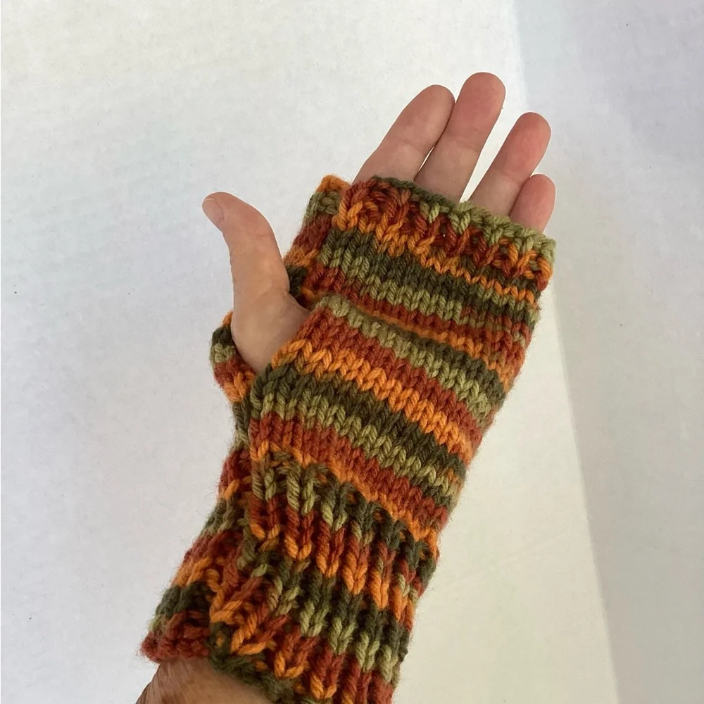 Gloves Fingerless Hand Crafted Colorful Striped Orange Greens Rust Ribbed